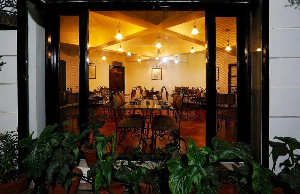 8Fold-Pinecrest By Larisa, Bhimtal Hotel Luaran gambar