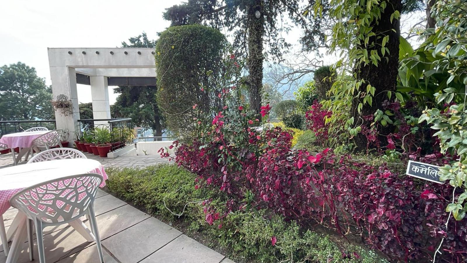8Fold-Pinecrest By Larisa, Bhimtal Hotel Luaran gambar