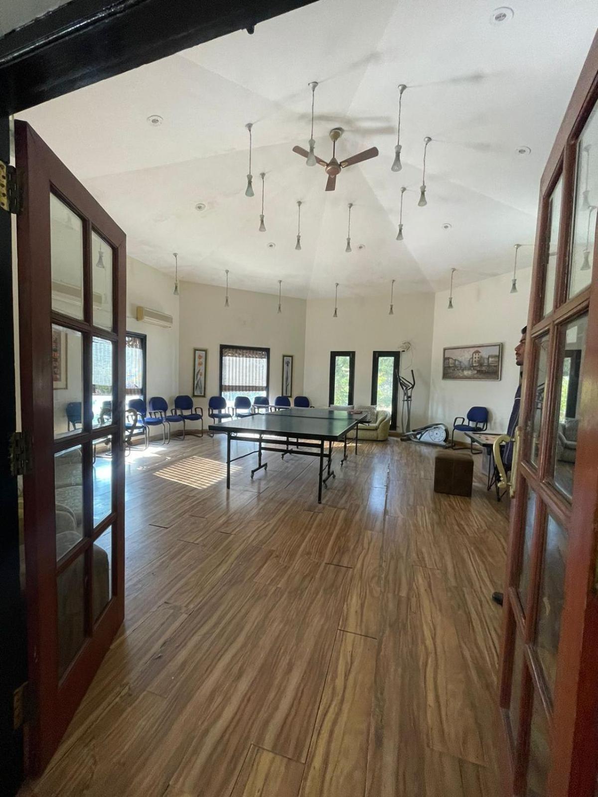 8Fold-Pinecrest By Larisa, Bhimtal Hotel Luaran gambar