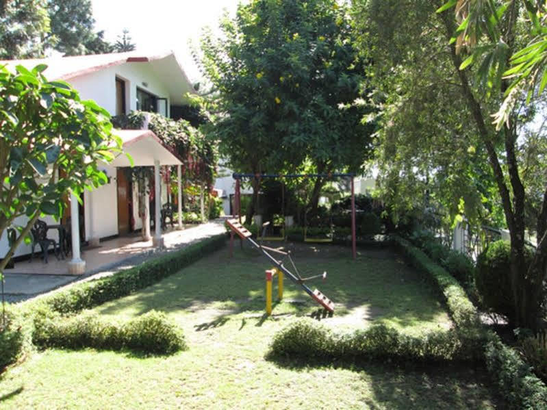 8Fold-Pinecrest By Larisa, Bhimtal Hotel Luaran gambar